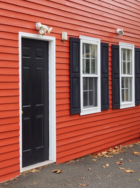 Cost of Red Vinyl Siding Installation in Topeka