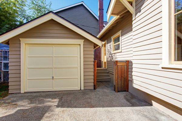 Cost of Garage Siding Replacement in Topeka