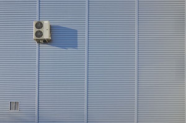 Cost of Flat Metal Siding Installation in Topeka