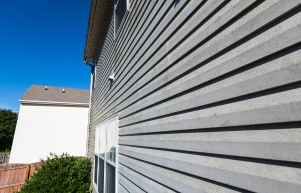 Cost of Vinyl Siding Panel Replacement in Topeka